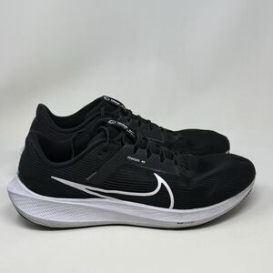 Nike Air Zoom Pegasus 40 Mens 18 Black White Athletic Sneakers Shoes DV3853-001